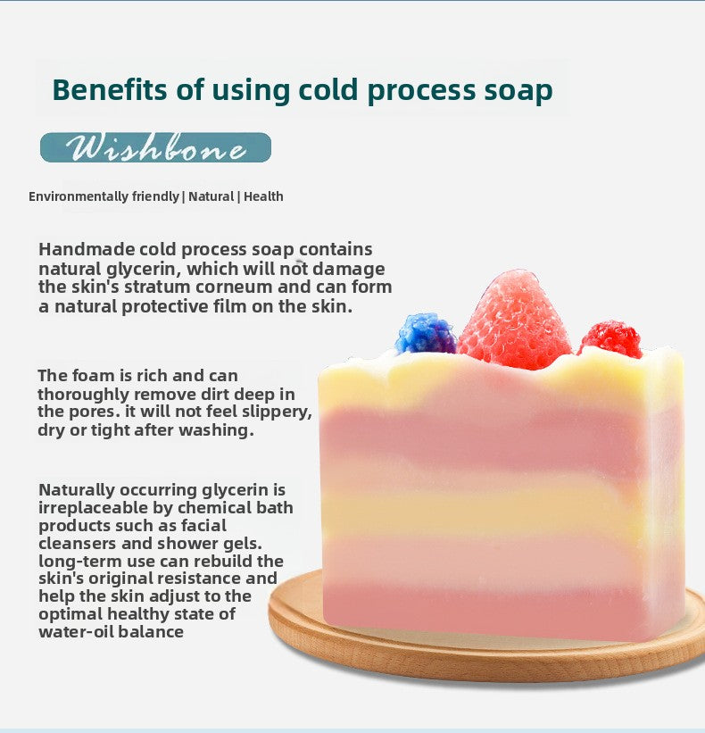 Aceite vegetal Pastel de fresa Aceite esencial Jabón artesanal procesado en frío Control de aceite refrescante Jabón limpiador unisex Jabón frío 